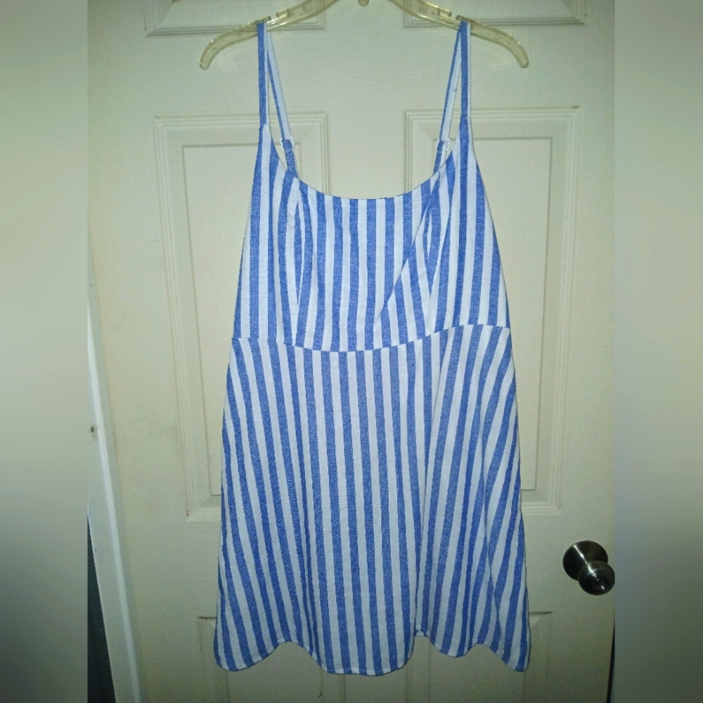 Old Navy Blue and White Textured Sun Dress L